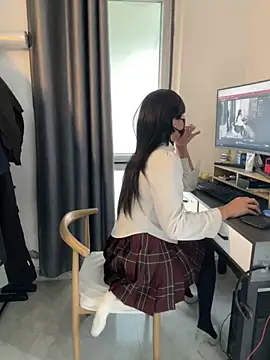 AwakeSubtitle online show from October 25, 8:00 am