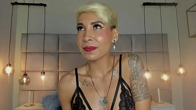 MiaMorgan  online show from January 2, 6:01 pm