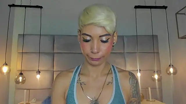 MiaMorgan  online show from January 3, 3:12 pm