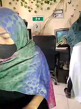 Snapshot of NAJWA-ARAB chatting on January 17, 2:07 pm NAJWA-ARAB online show from January 17, 2:07 pm