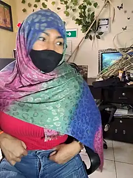 Snapshot of NAJWA-ARAB chatting on February 17, 2:04 pm NAJWA-ARAB online show from February 17, 2:04 pm