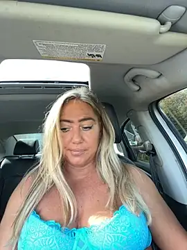 sunshinekisses online show from October 11, 5:33 pm