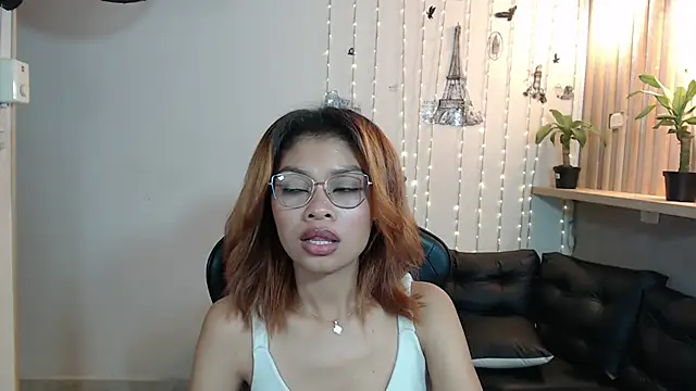 Snapshot of Perla_prg chatting on December 27, 12:18 am Perla prg online show from December 27, 12:18 am