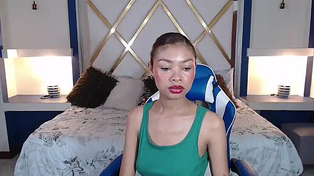 Snapshot of Perla_prg chatting on February 22, 5:02 pm Perla prg online show from February 22, 5:02 pm