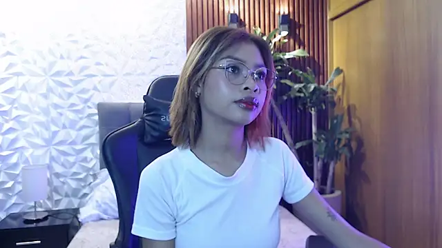 Snapshot of Perla_prg chatting on February 25, 2:00 pm Perla prg online show from February 25, 2:00 pm