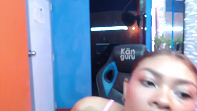Snapshot of Perla_prg chatting on February 28, 12:09 pm Perla prg online show from February 28, 12:09 pm