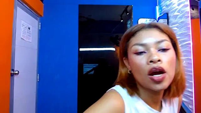 Snapshot of Perla_prg chatting on March 8, 5:54 pm Perla prg online show from March 8, 5:54 pm