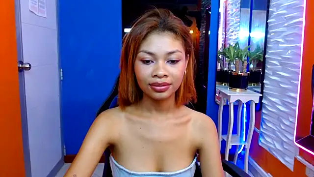 Snapshot of Perla_prg chatting on March 8, 9:18 pm Perla prg online show from March 8, 9:18 pm