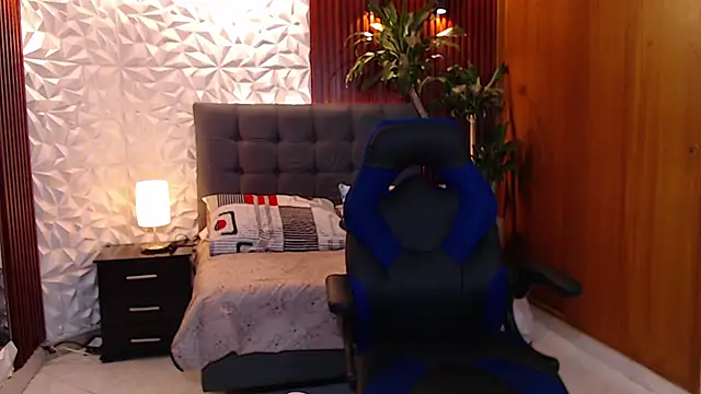 Snapshot of Perla_prg chatting on March 14, 5:59 am Perla prg online show from March 14, 5:59 am