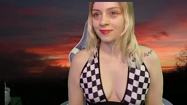 Snapshot of Dolce--Mia---Bianchi__07 chatting on March 9, 3:54 am Dolce--Mia---Bianchi 07 online show from March 9, 3:54 am