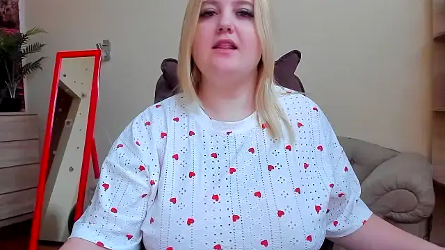 Doliss online show from November 15, 7:05 am