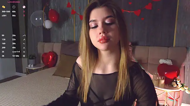 Snapshot of Sara_Lewiis chatting on February 9, 5:06 pm Sara Lewiis online show from February 9, 5:06 pm