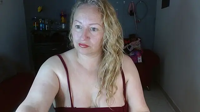 emperabigbootybigass online show from January 25, 3:20 pm