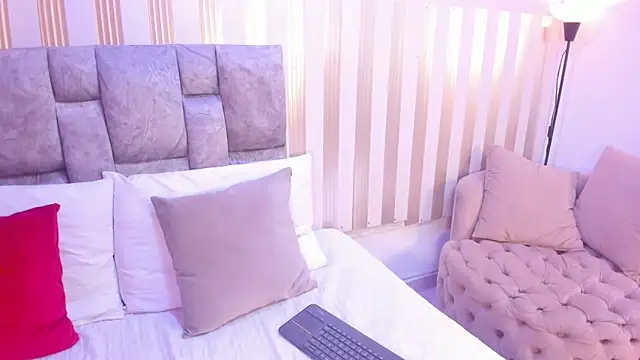 nova lane online show from February 11, 8:58 pm