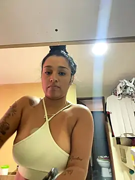 KatalinnaBrown online show from December 5, 4:03 pm