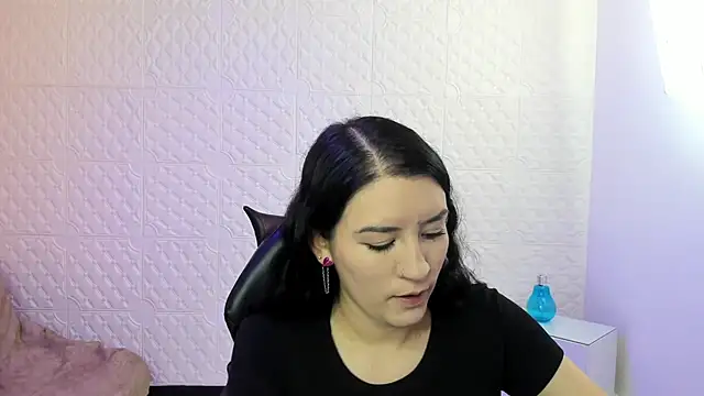 Violetaa diazz online show from October 21, 9:15 pm