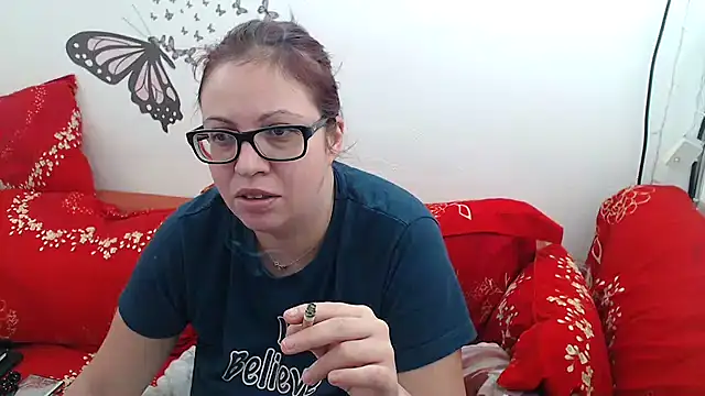 LadyHellene online show from January 11, 7:28 am