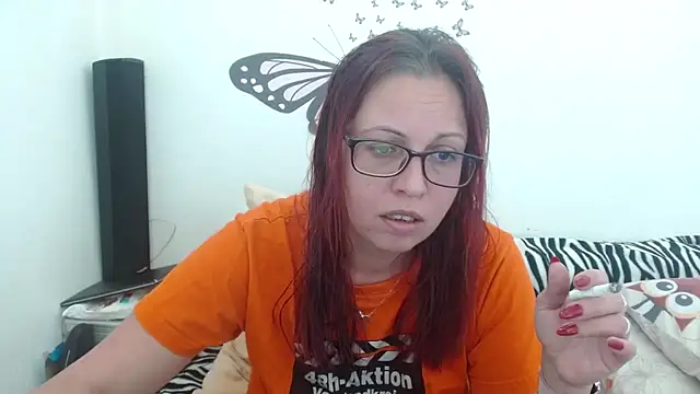 LadyHellene online show from February 11, 12:32 pm