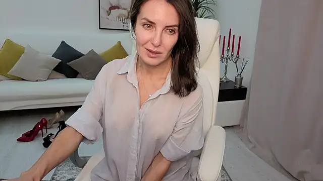 Beylly online show from November 28, 3:47 pm