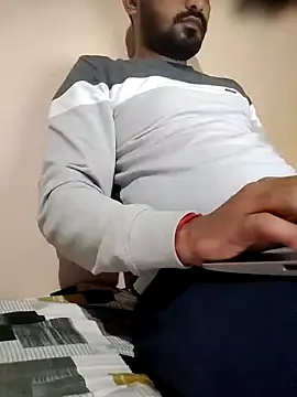 Jayesh Love online show from January 11, 1:01 pm