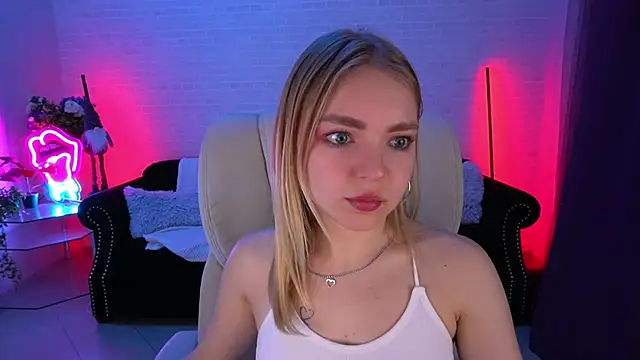 EmilySunshineS online show from December 12, 9:15 pm