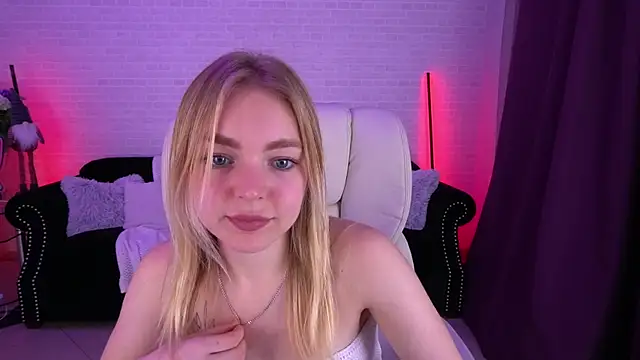 EmilySunshineS online show from December 15, 10:26 pm