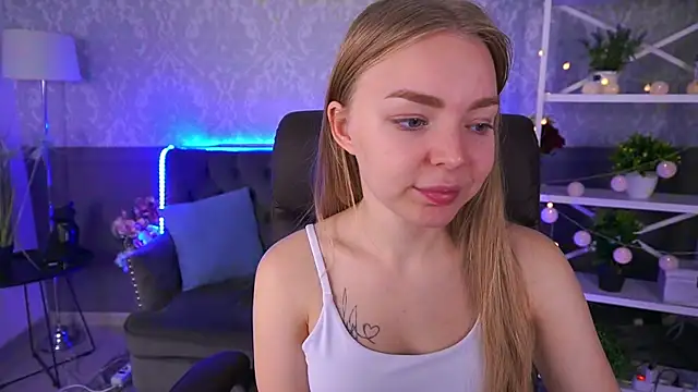 EmilySunshineS online show from October 22, 6:46 am