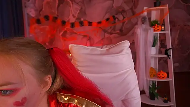 EmilySunshineS online show from October 31, 7:42 am