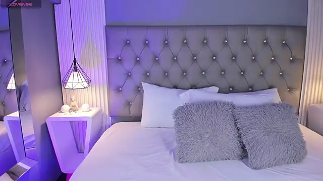 VioletthaRous online show from March 2, 10:38 pm