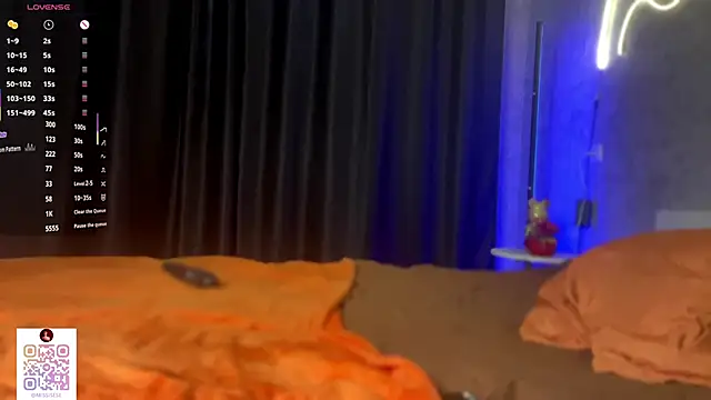 UdeleBarns online show from November 5, 7:30 am