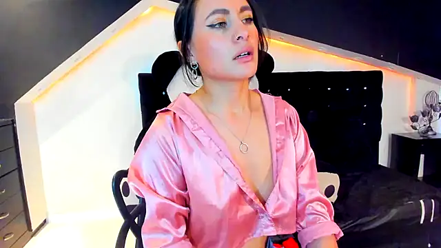 Coral Gibson online show from January 28, 3:46 pm