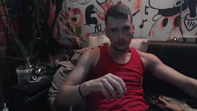 roystonee01 online show from April 14, 1:55 am