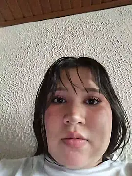 Snapshot of sharyl_24 chatting on March 6, 9:33 pm sharyl 24 online show from March 6, 9:33 pm