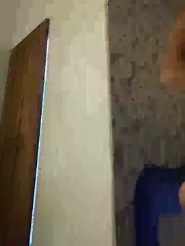 Snapshot of Carolinen chatting on December 20, 3:41 pm Carolinen online show from December 20, 3:41 pm