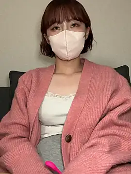 Snapshot of -x_MIU_x chatting on June 14, 10:17 am -x MIU x online show from June 14, 10:17 am
