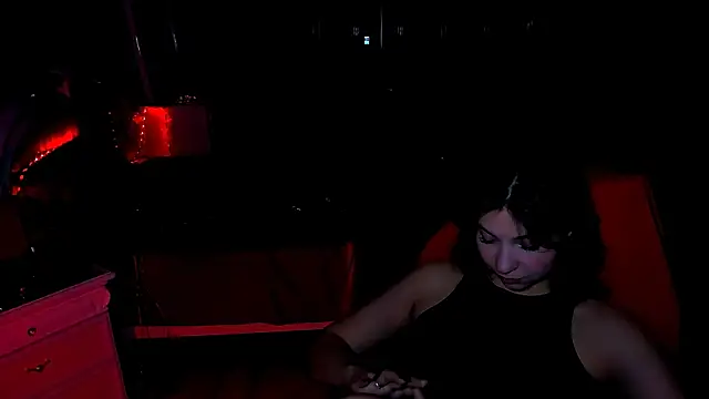 Snapshot of Beg_me_now chatting on December 15, 1:32 pm Beg me now online show from December 15, 1:32 pm