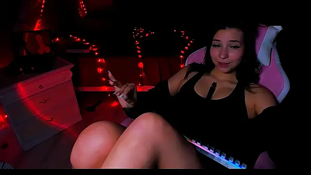 Snapshot of Beg_me_now chatting on December 29, 3:46 pm Beg me now online show from December 29, 3:46 pm