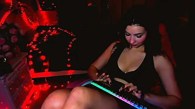 Snapshot of Beg_me_now chatting on February 15, 6:44 pm Beg me now online show from February 15, 6:44 pm