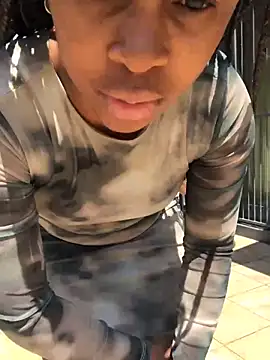 Snapshot of Pearl_00 chatting on October 19, 11:11 am Pearl 00 online show from October 19, 11:11 am