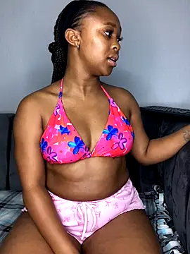 Snapshot of Pearl_00 chatting on October 23, 10:19 pm Pearl 00 online show from October 23, 10:19 pm