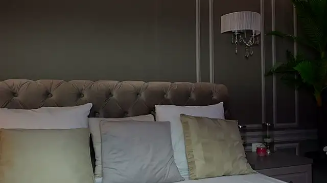 AnnieStylesx online show from October 9, 3:04 am