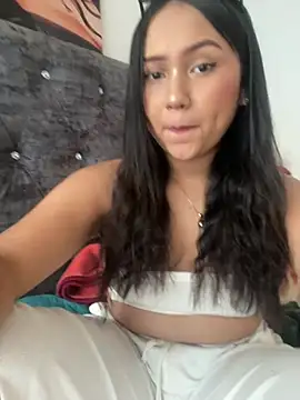 Snapshot of YuliiCamm chatting on March 8, 9:08 pm YuliiCamm online show from March 8, 9:08 pm