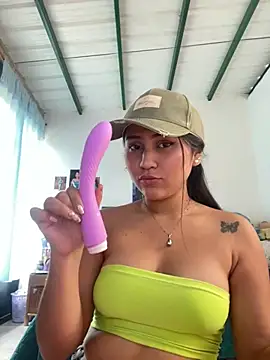 Snapshot of YuliiCamm chatting on March 15, 6:10 pm YuliiCamm online show from March 15, 6:10 pm
