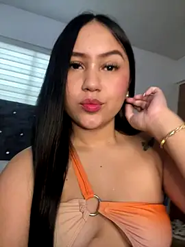 Snapshot of YuliiCamm chatting on September 28, 8:58 pm YuliiCamm online show from September 28, 8:58 pm