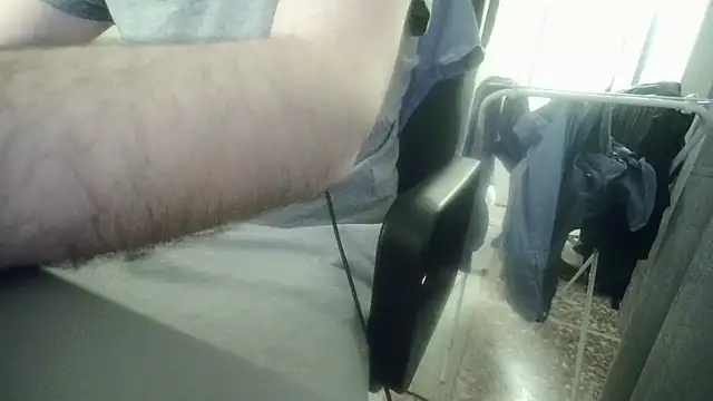 Snapshot of sbrodo96 chatting on February 26, 7:35 pm sbrodo96 online show from February 26, 7:35 pm