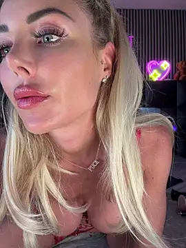 MilaMaaay online show from July 22, 6:11 pm