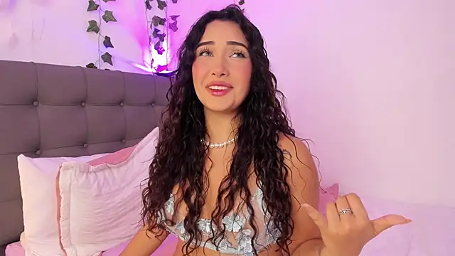 charlotte james0 online show from March 3, 1:31 am