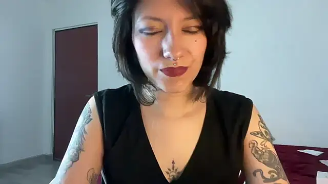 cataline de aragaon online show from September 12, 9:15 pm