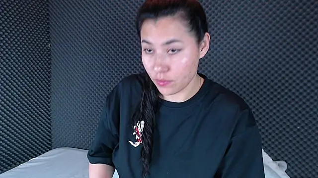  joy yva online show from December 16, 9:42 pm