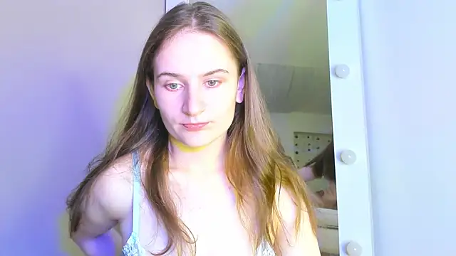 Snapshot of L1ittle_kitty_ chatting on October 10, 5:39 am L1ittle kitty online show from October 10, 5:39 am